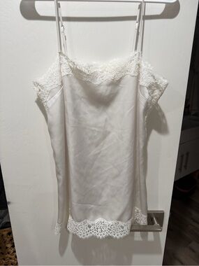 Aritzia Wilfred White Lace-Trim Silk Cami Top